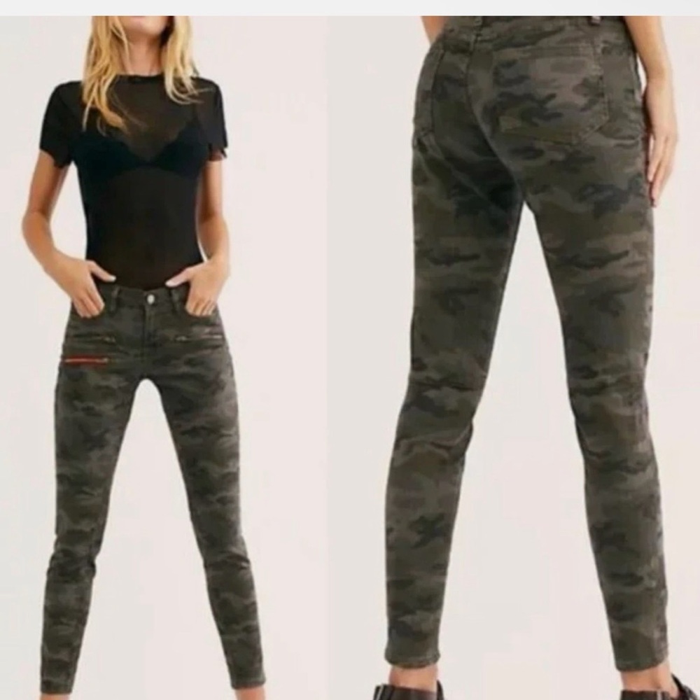 ETIENNE MARCEL Green Gray Camo Print Moto Ankle Crop Skinny Jeans